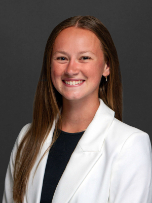 Photo of Chloe Van Etten