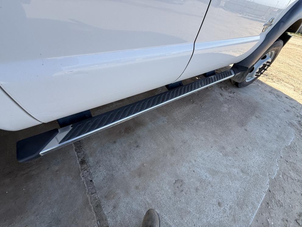 Image for 2016 Ford F-550 Crew Cab 4x4 Flatbed Truck