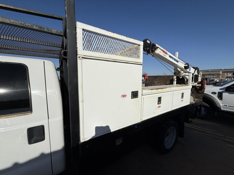 Image for 2016 Ford F-550 Crew Cab 4x4 Flatbed Truck