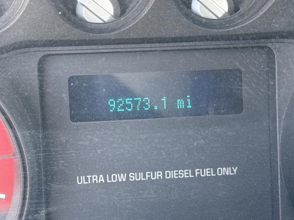 Image for 2016 Ford F-550 Crew Cab 4x4 Flatbed Truck