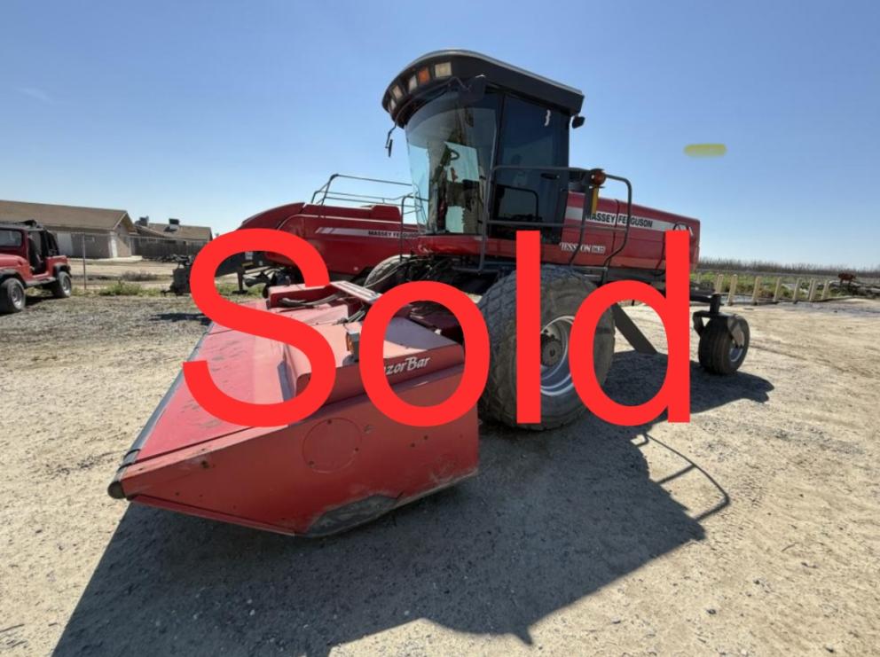 Image for 2011 Massey Ferguson 9635 Swather