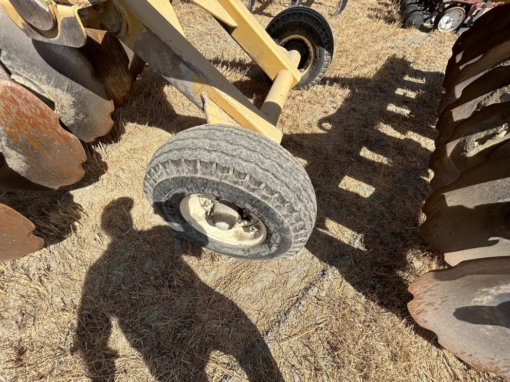 Image for 2017 Landoll Icon 6510 10Ft Heavy Duty Offset Construction Disc