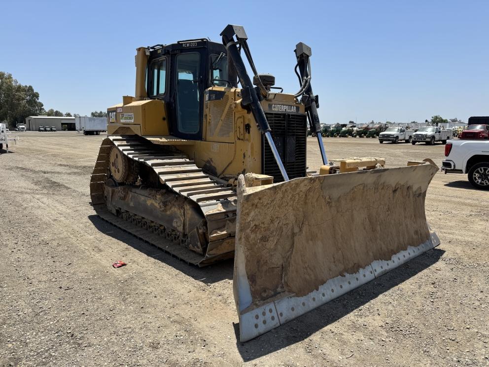 Image for 2015 Cat D6T XW