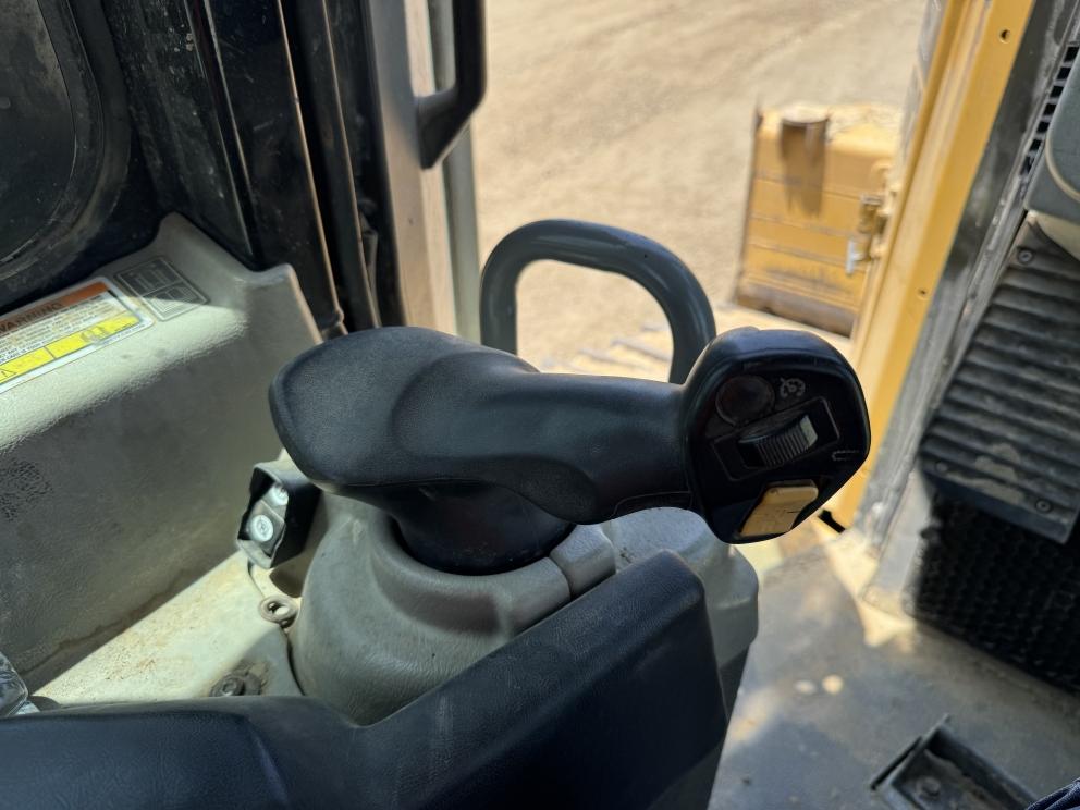Image for 2015 Cat D6T XW