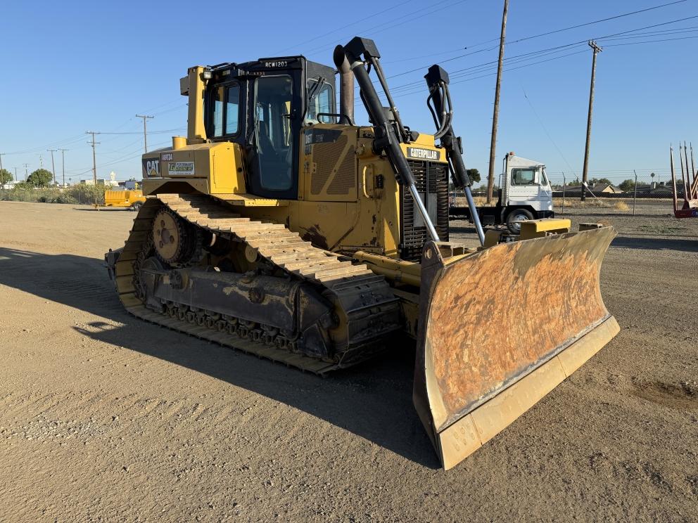 Image for 2015 Cat D6T XW