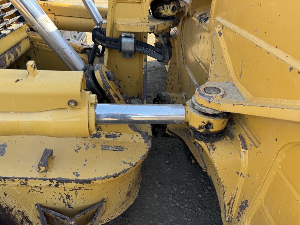 Image for 2015 Cat D6T XW
