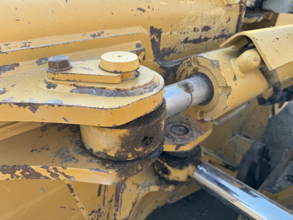 Image for 2015 Cat D6T XW