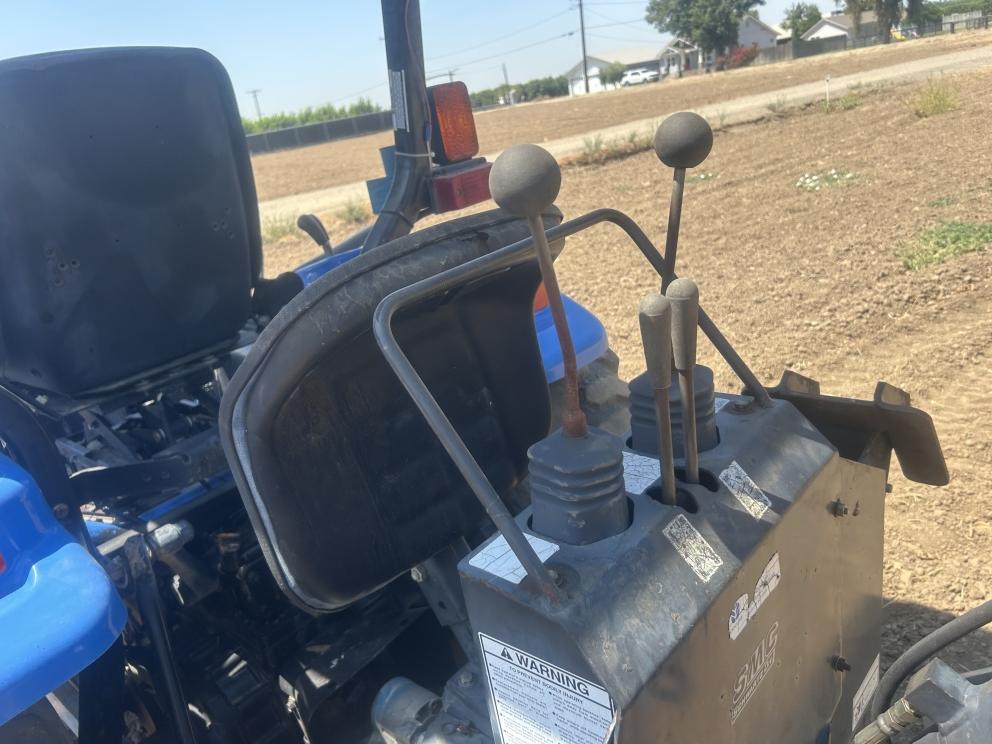 Image for 2003 New Holland TC29D 4WD Utility Tractor