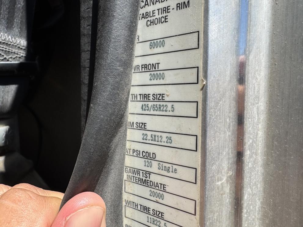 Image for 2016 Peterbilt 348 T/A Fuel & Lube Truck