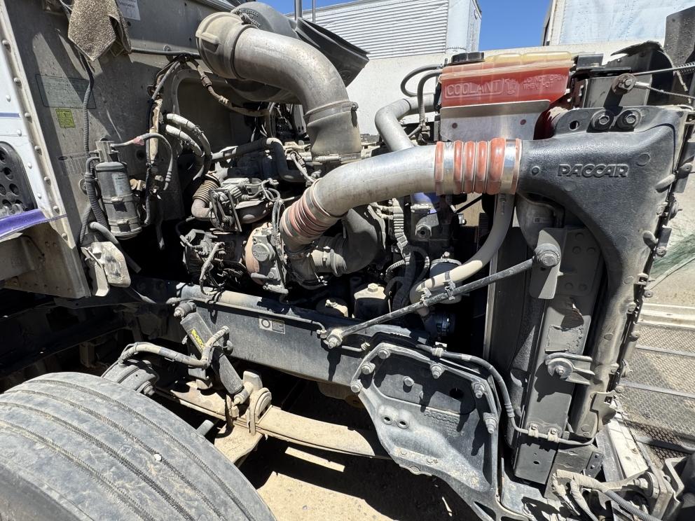 Image for 2014 Peterbilt 384 S/A Truck Tractor