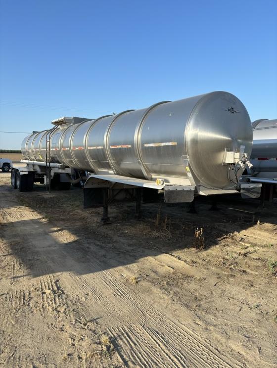 Image for 1997 Beal 6700 Gal T/A Stainless Tanker