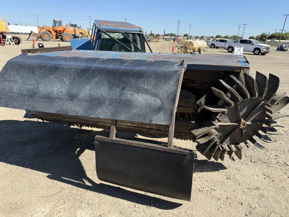 Image for 2016 Weis McNair S2830 Sweeper