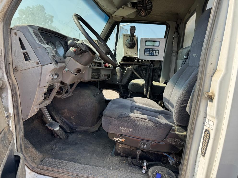 Image for 1999 Sterling T/A Feed Truck