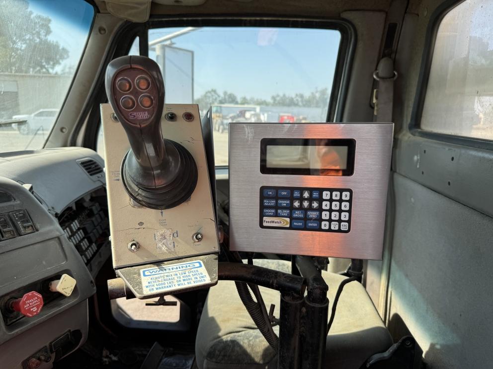 Image for 1999 Sterling T/A Feed Truck