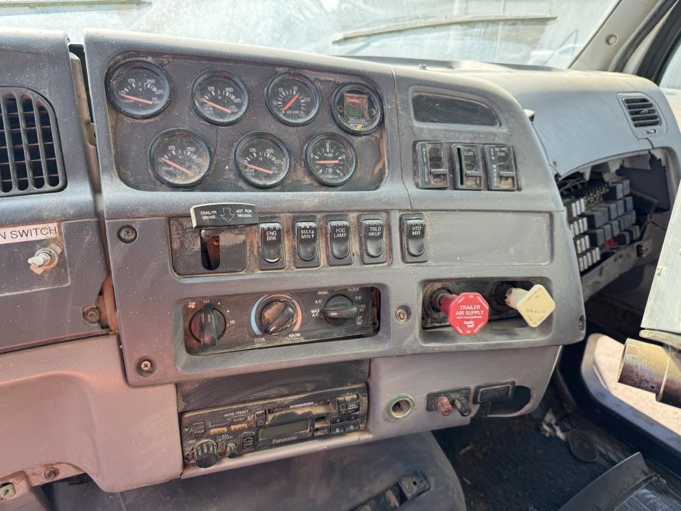 Image for 1999 Sterling T/A Feed Truck