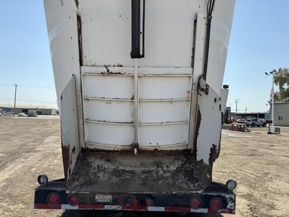 Image for 1999 Sterling T/A Feed Truck