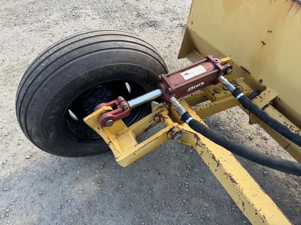 Image for Brown DSUT10 10ft Drag Scrpaer
