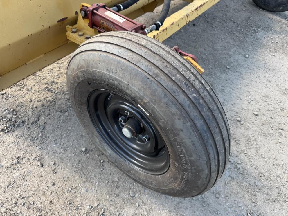 Image for Brown DSUT10 10ft Drag Scrpaer