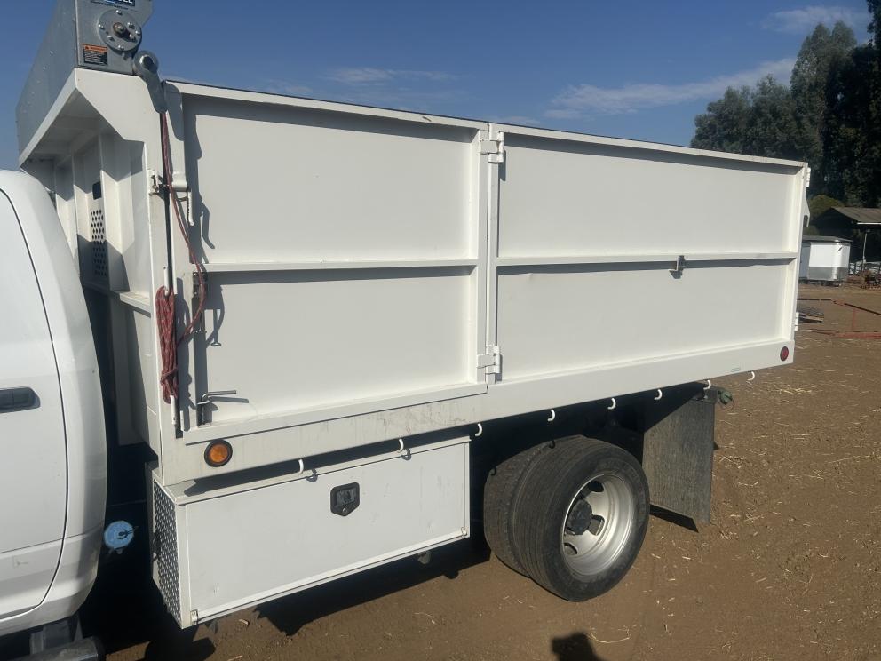 Image for 2019 Dodge 5500 Crew Cab Dump Truck