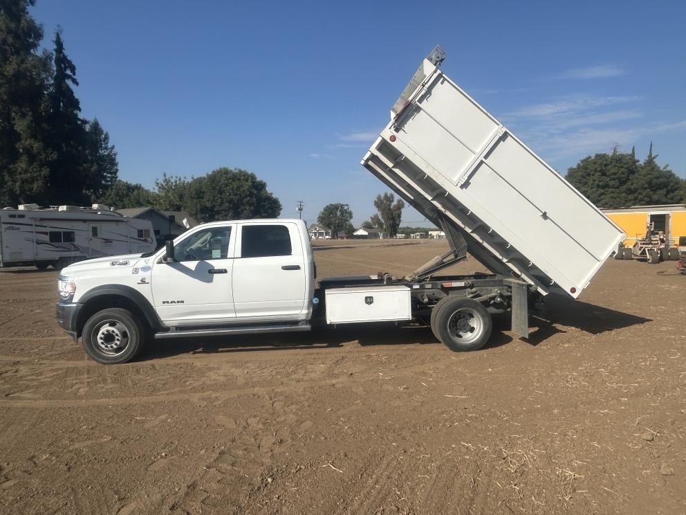 Image for 2019 Dodge 5500 Crew Cab Dump Truck