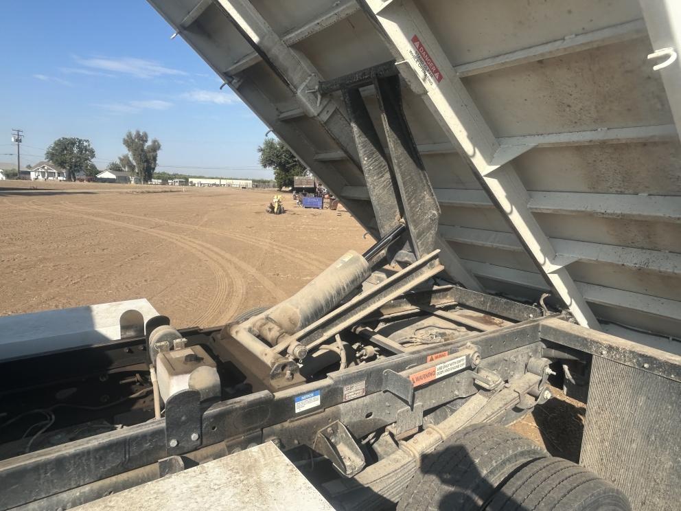 Image for 2019 Dodge 5500 Crew Cab Dump Truck