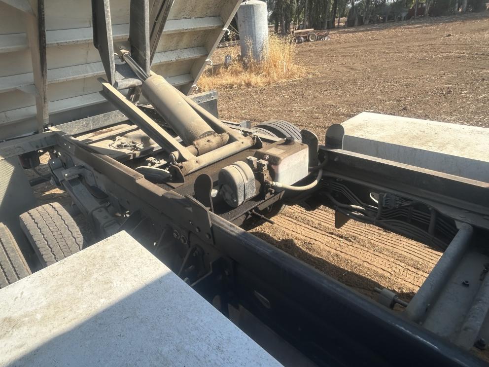 Image for 2019 Dodge 5500 Crew Cab Dump Truck