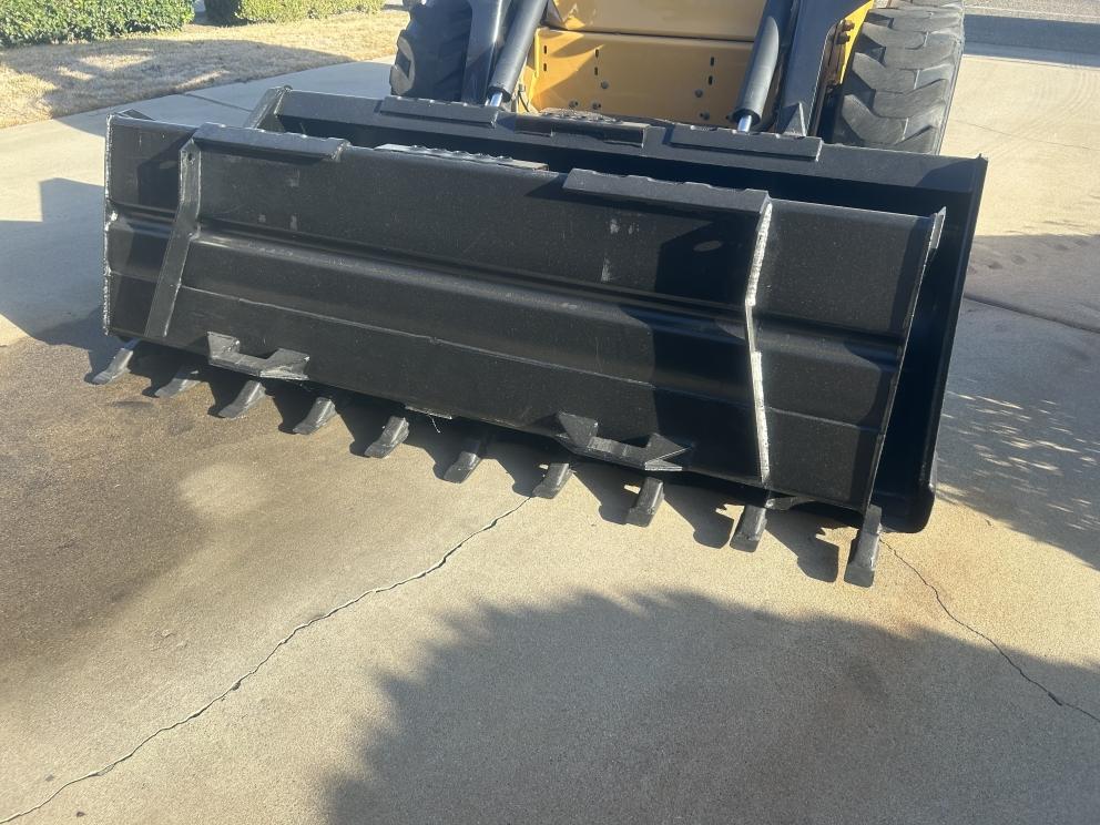 Image for 1996 New Holland LX665 Skid Steer Loader