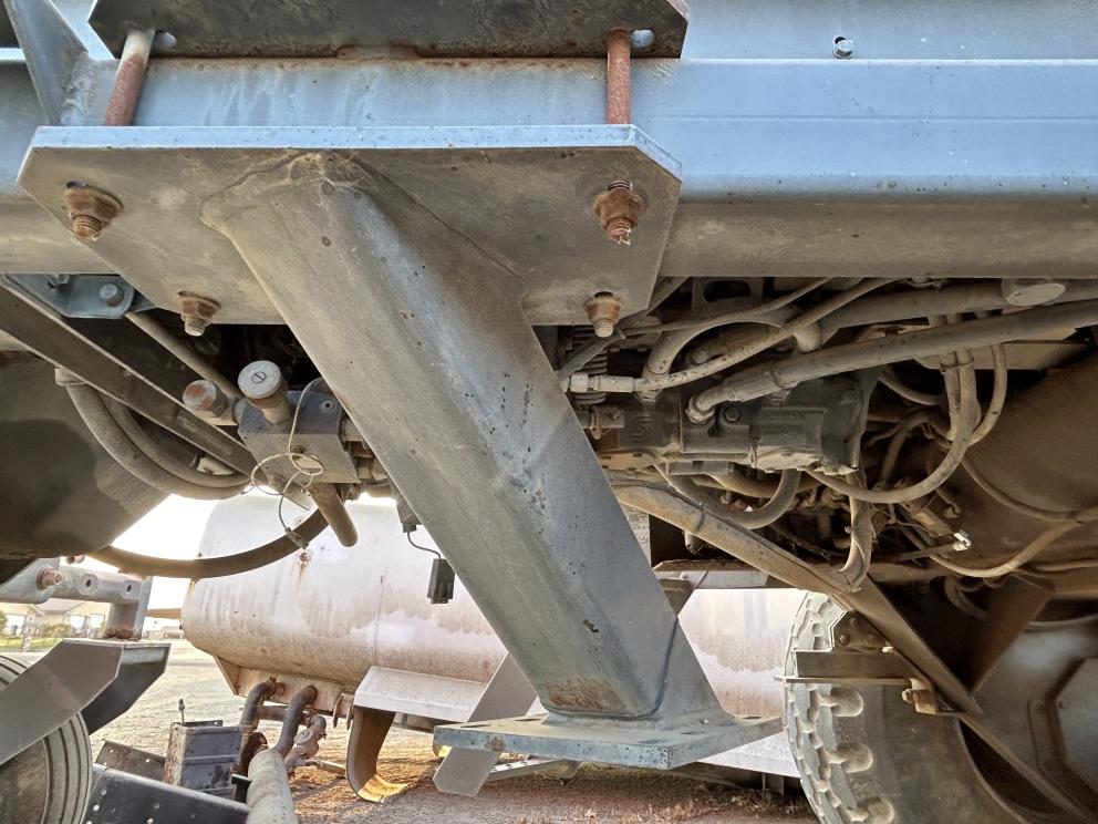 Image for 2010 Massey Ferguson 9635 Swather