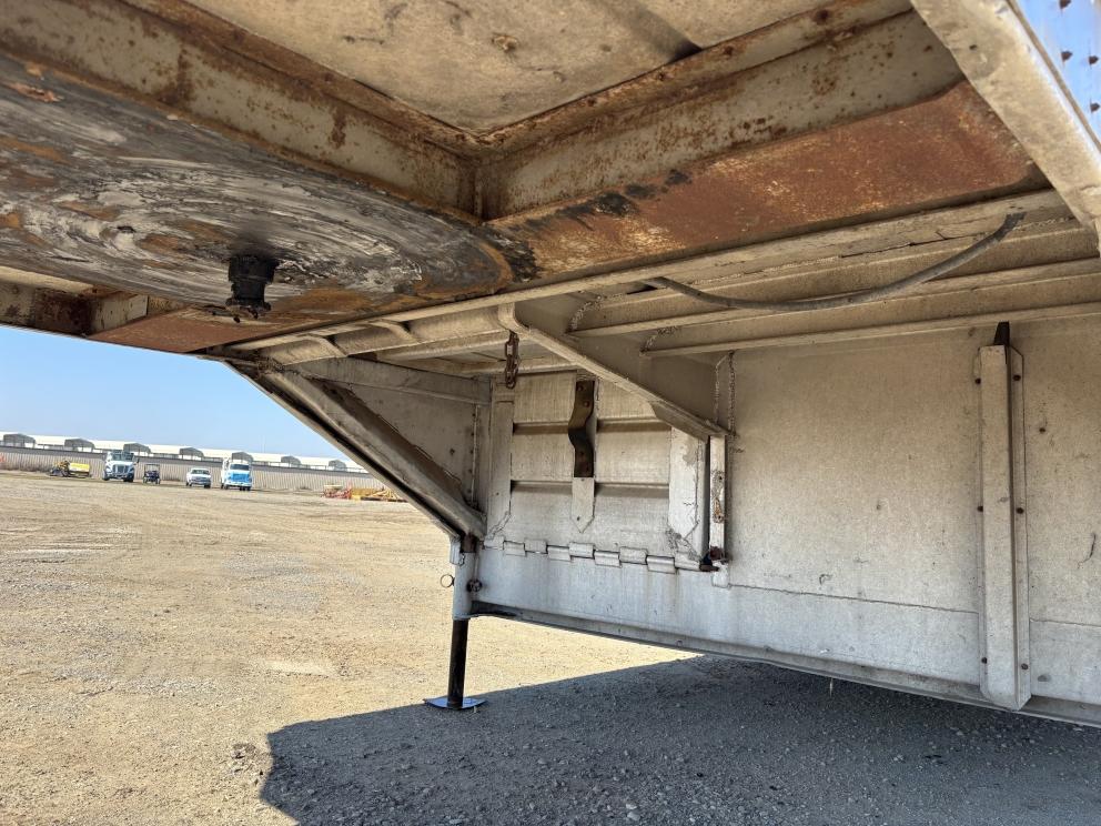 Image for 1973 Merritt Double Cattle Trailers