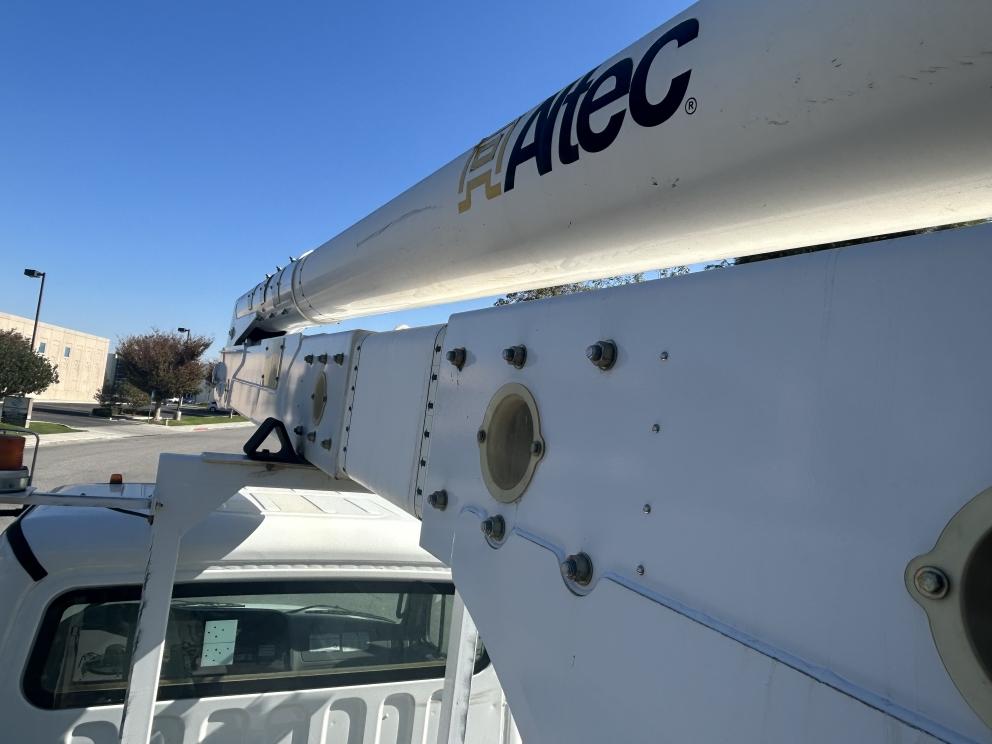 Image for 2019 Freightliner M2 S/A Bucket Truck with Altec AA55