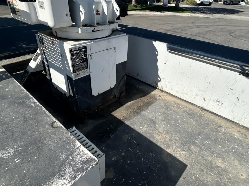 Image for 2019 Freightliner M2 S/A Bucket Truck with Altec AA55