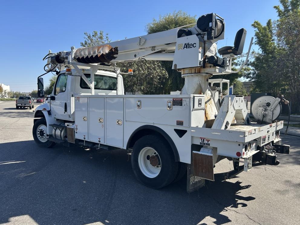 Image for 2019 Altec DM47BTR Digger Derrick Mounted on 2020 International MV607 S/A