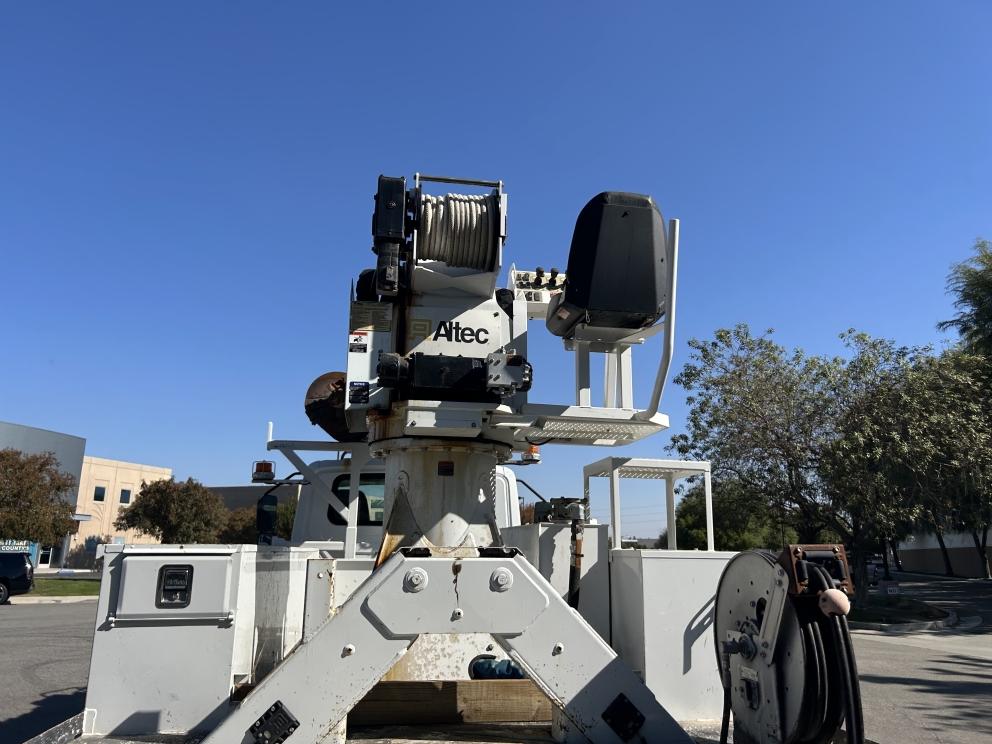 Image for 2019 Altec DM47BTR Digger Derrick Mounted on 2020 International MV607 S/A