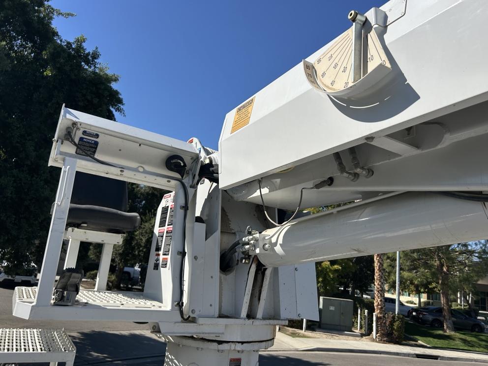 Image for 2019 Altec DM47BTR Digger Derrick Mounted on 2020 International MV607 S/A