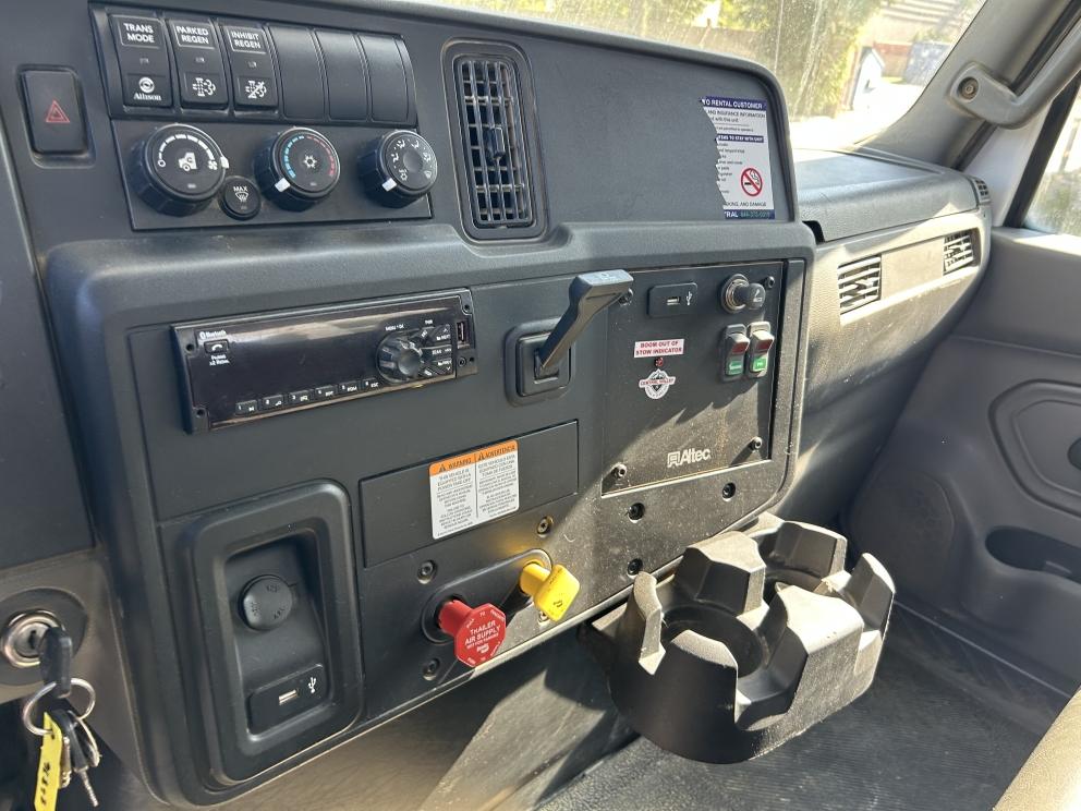 Image for 2019 Altec DM47BTR Digger Derrick Mounted on 2019 International MV607 S/A