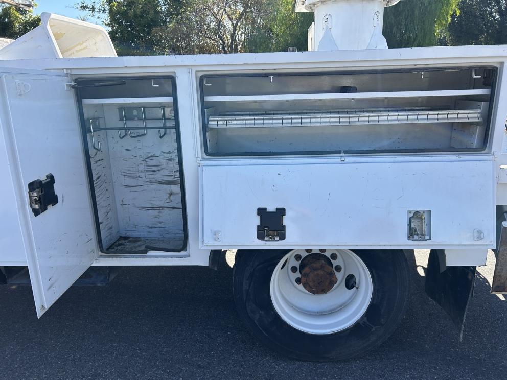 Image for 2019 Altec DM47BTR Digger Derrick Mounted on 2019 International MV607 S/A