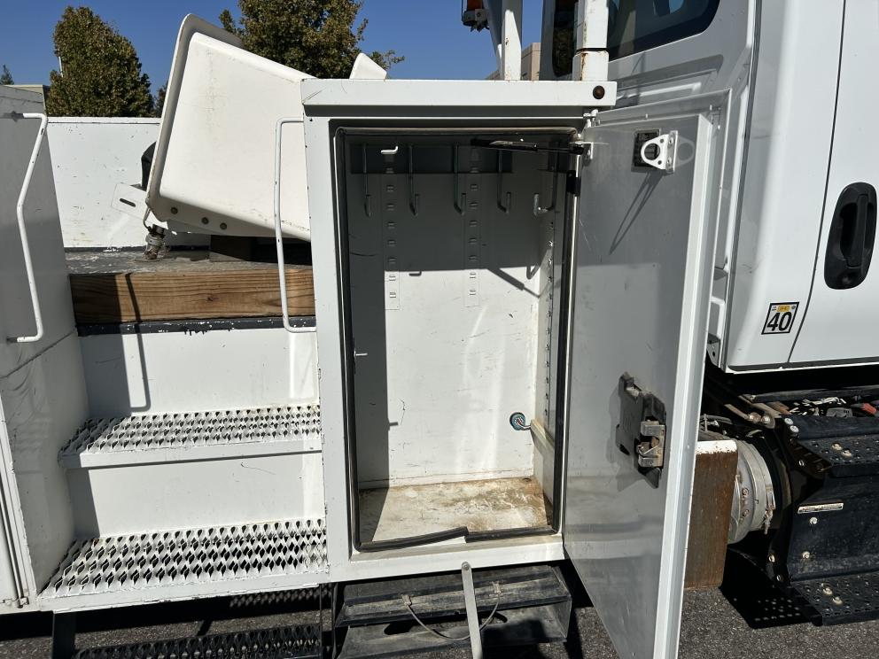 Image for 2019 Altec DM47BTR Digger Derrick Mounted on 2019 International MV607 S/A