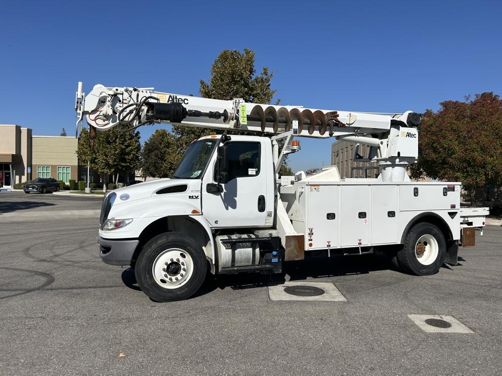 Image for 2019 Altec DM47BTR Digger Derrick Mounted on 2019 International MV607 S/A