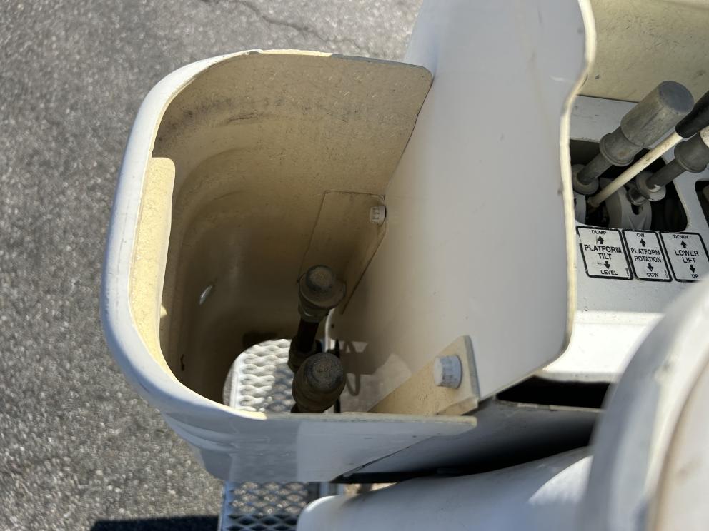 Image for 2006 Terex Hi-Ranger TL38P Bucket Mounted on 2016 Ford F-550 4X4