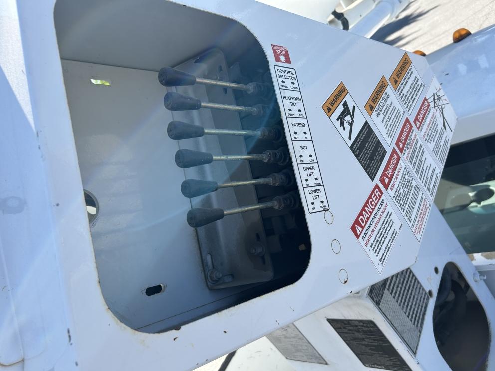 Image for 2006 Terex Hi-Ranger TL38P Bucket Mounted on 2016 Ford F-550 4X4