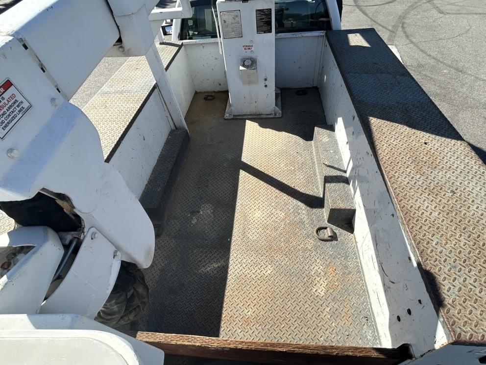 Image for 2006 Terex Hi-Ranger TL38P Bucket Mounted on 2016 Ford F-550 4X4