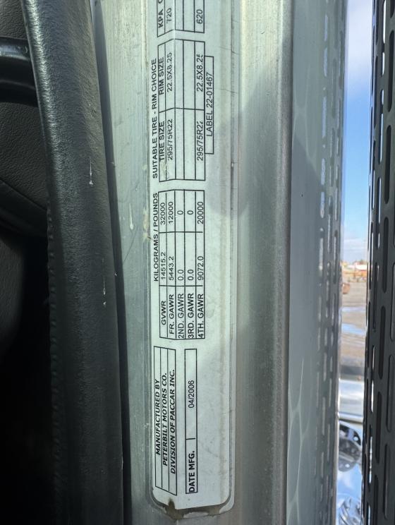 Image for 2006 Peterbilt 379 S/A Day Cab Truck Tractor