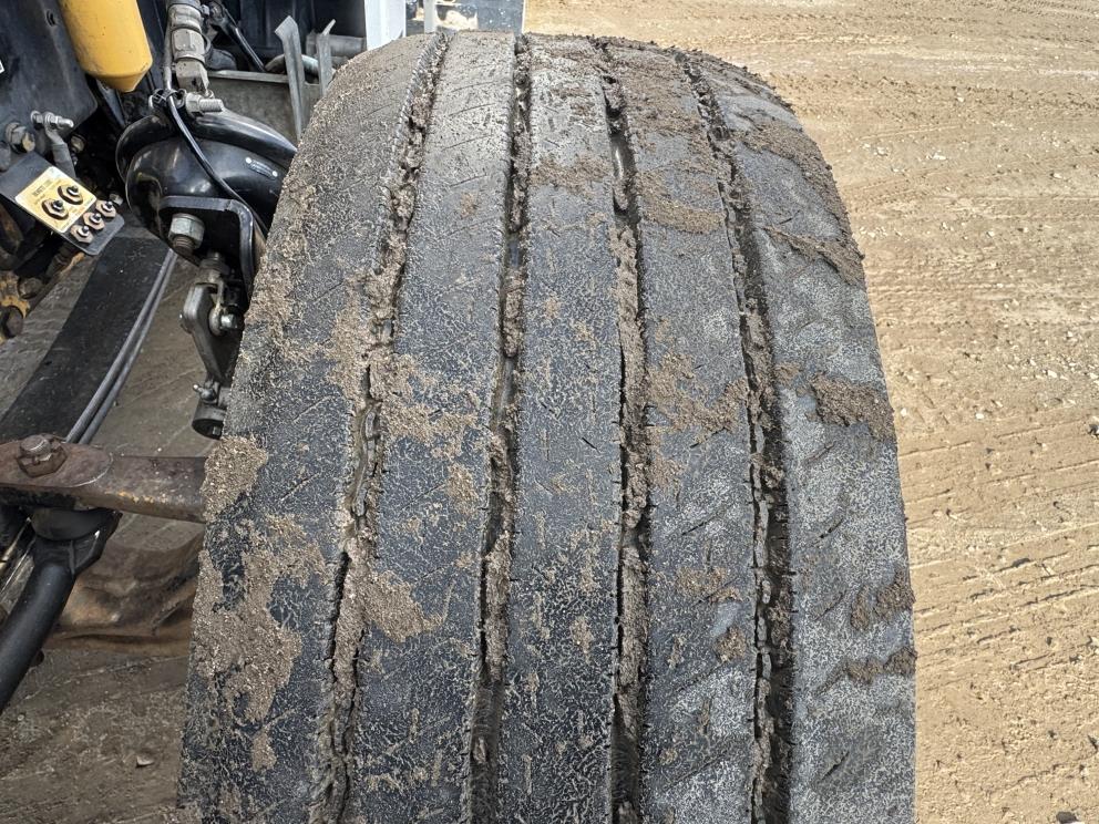 Image for 2006 Peterbilt 379 S/A Day Cab Truck Tractor