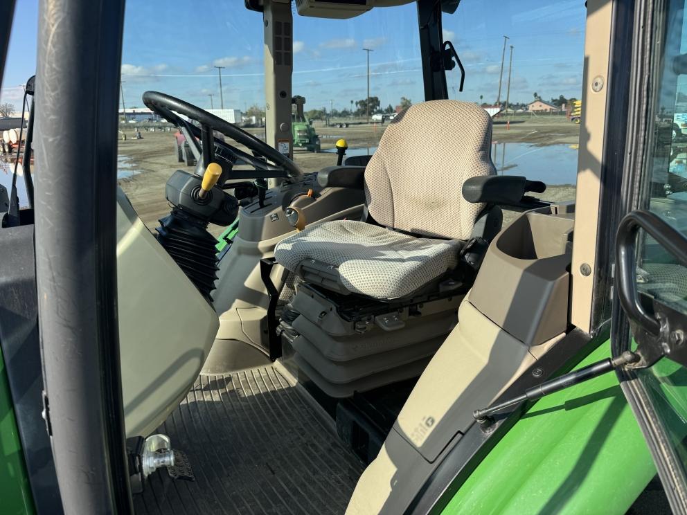 Image for 2019 John Deere 5115M Wheel Tractor