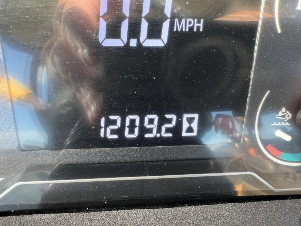 Image for 2019 John Deere 5115M Wheel Tractor