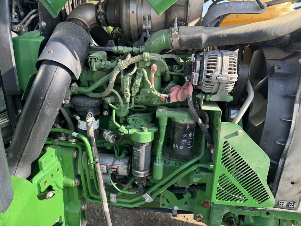 Image for 2019 John Deere 5115M Wheel Tractor