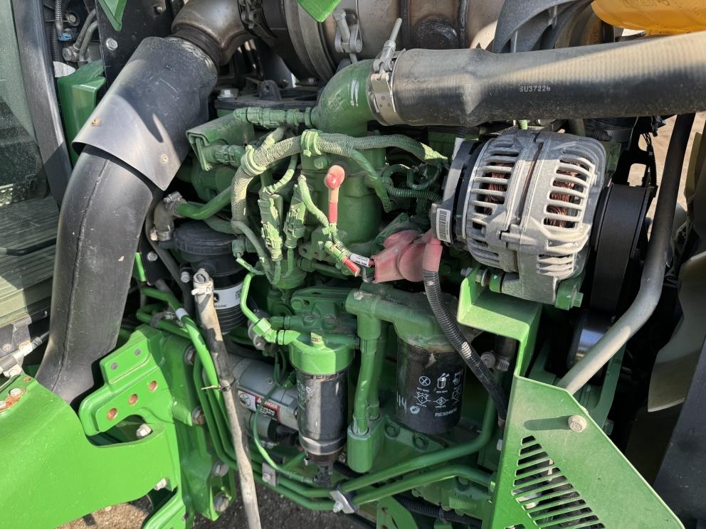Image for 2019 John Deere 5115M Wheel Tractor