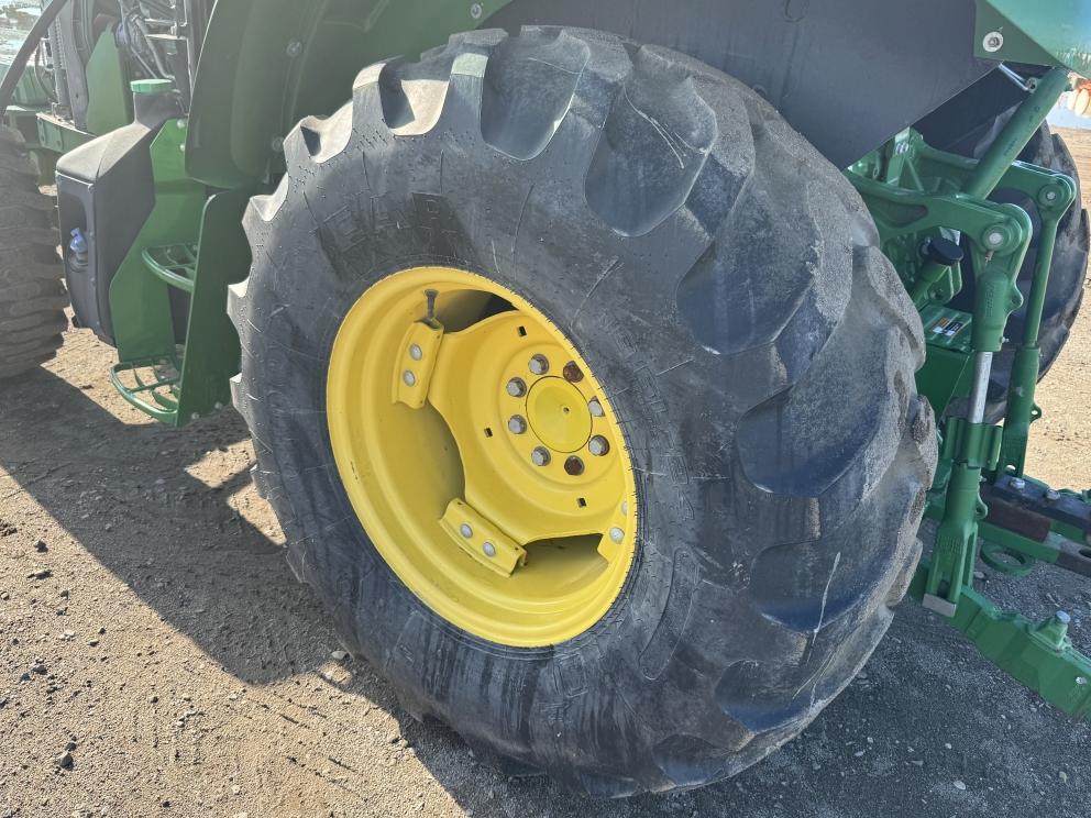 Image for 2019 John Deere 5115M Wheel Tractor