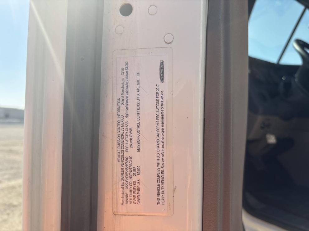 Image for 2016 Freightliner Cascadia T/A Sleeper Truck