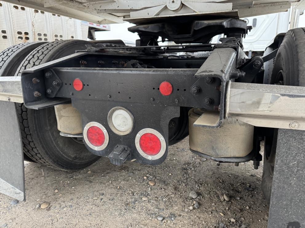 Image for 2020 Frieghtliner Cascadia & 2021 Brazos Semi Bottom